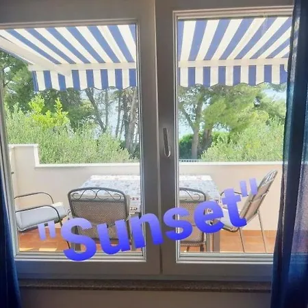 In With Sea View, Balcony, Air Conditioning, Wifi 5130-1 Apartament Slatine